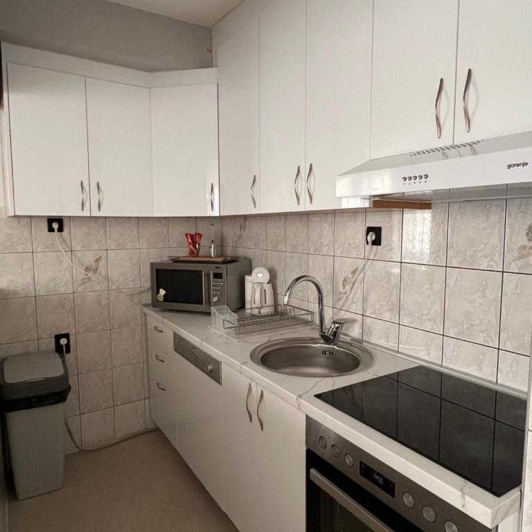 Apartman Lara 2 - Two-Bedroom Apartment - 4