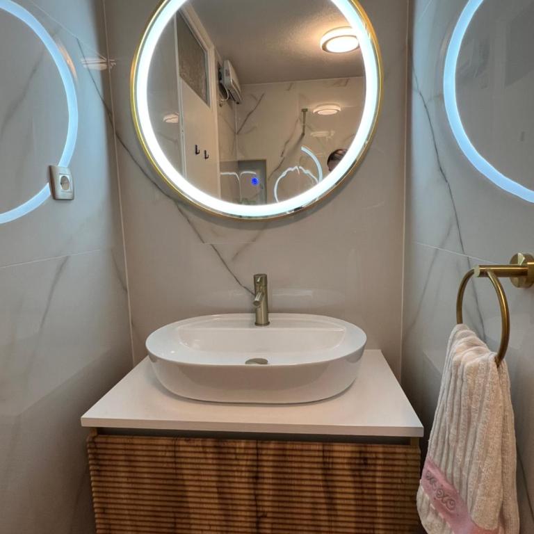 Apartman Lara 2 - Two-Bedroom Apartment - 11