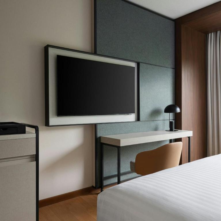 Milan Marriott Hotel - Camera King Deluxe - 4