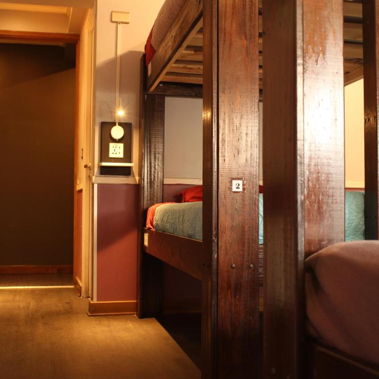 Guanako Rooftop Hostel - Single Bed in Female Dormitory Room - 4