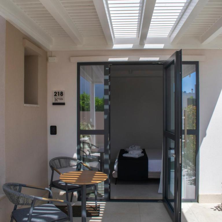 Kalinifta Rooms Luxury Style - Camera King Deluxe - 13