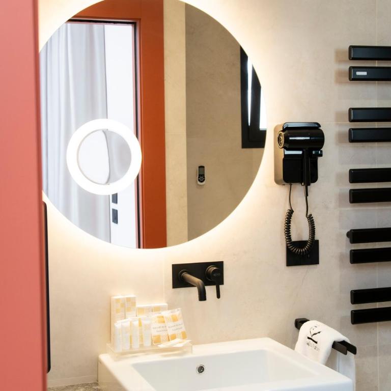 Kalinifta Rooms Luxury Style - Camera King Deluxe - 3