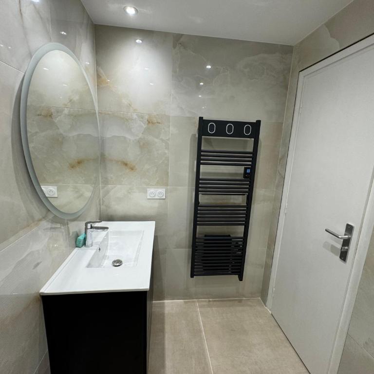 Appartement vue mer 45m2 avec grande terrasse 20m2 - One-Bedroom Apartment - 10