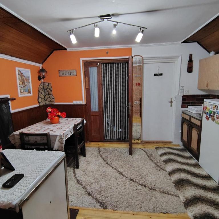 Smestaj Bojanine Vode - Two-Bedroom Apartment - 2