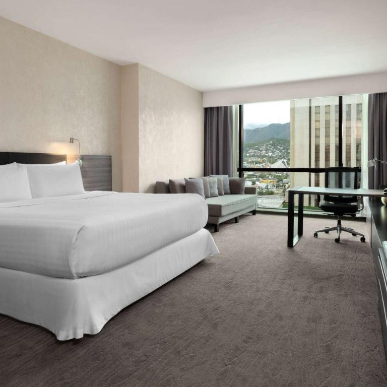Wyndham Monterrey Ambassador Centro - Habitación Deluxe con cama extragrande - No fumadores - 3