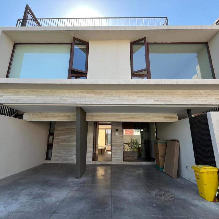 House 3 bedrooms 4 bathrooms & garden - Three-Bedroom House - 33