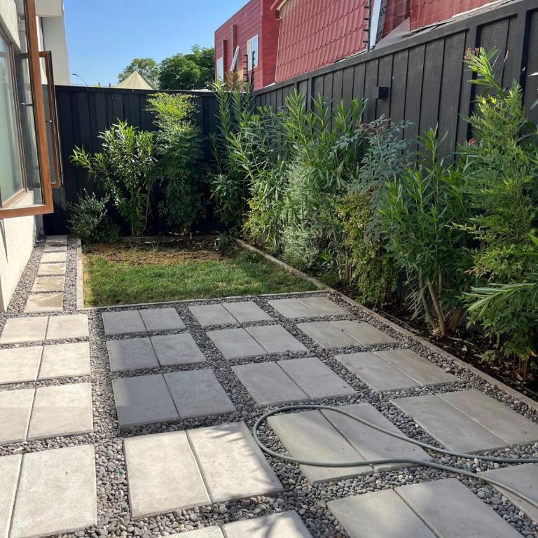 House 3 bedrooms 4 bathrooms & garden - Three-Bedroom House - 36