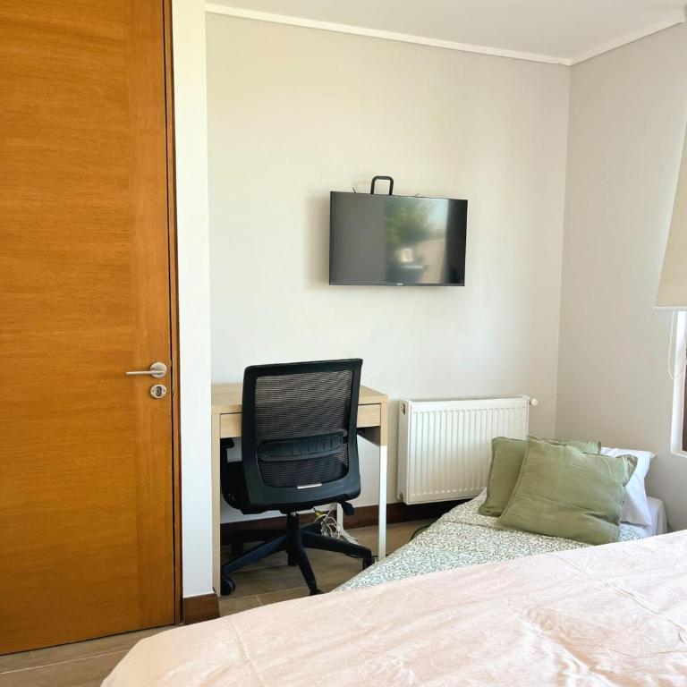 House 3 bedrooms 4 bathrooms & garden - Three-Bedroom House - 39