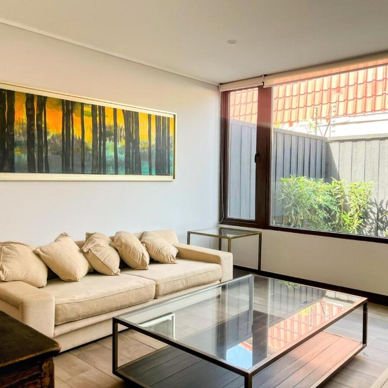 House 3 bedrooms 4 bathrooms & garden - Three-Bedroom House - 62