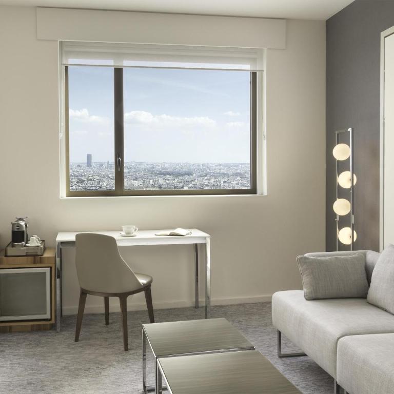Hyatt Regency Paris Etoile - King Suite - 3
