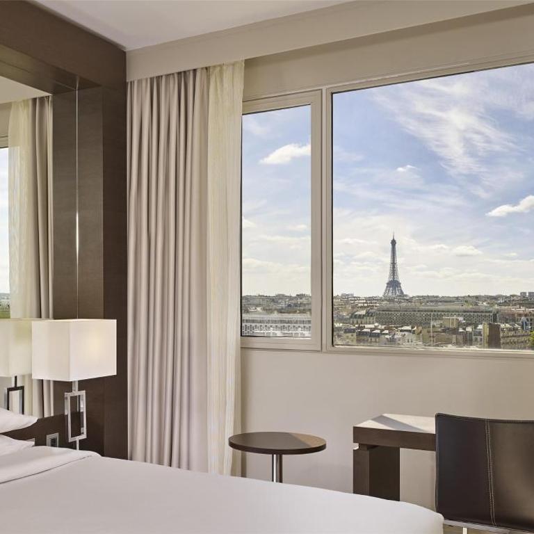 Hyatt Regency Paris Etoile - King Room with Eiffel Tower View - 2
