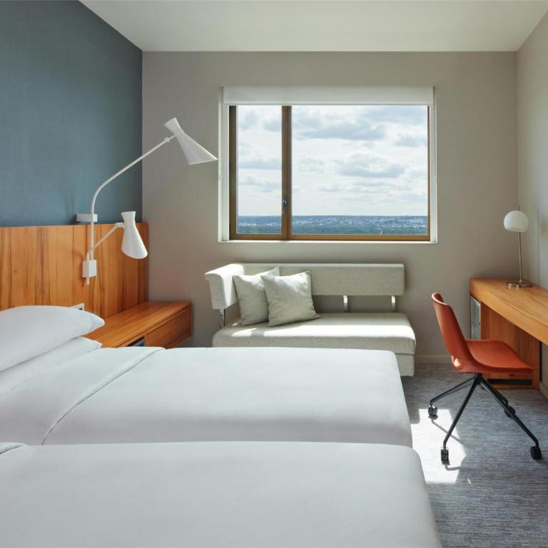 Hyatt Regency Paris Etoile - Twin Room - High Floor/Club Access - 4