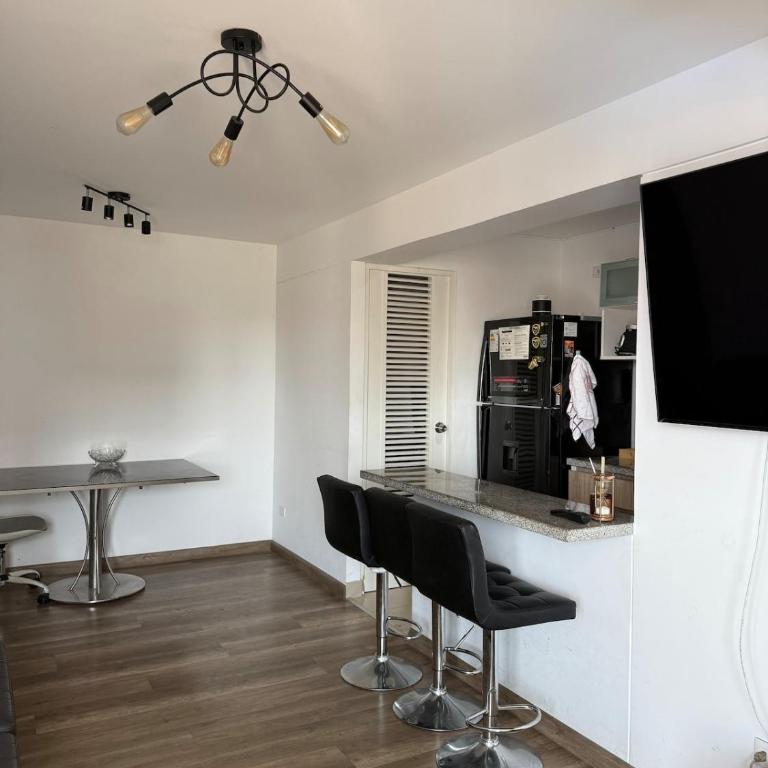 Modern 3BR 2Bath Apt w Pool Grill Zone Miraflores - Apartamento de 3 dormitorios - 10