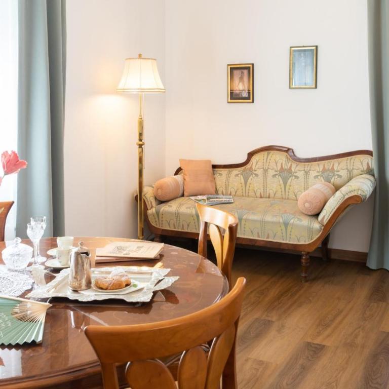 Heritage Boutique Apartments Bad Ischl - Apartment mit Blick auf die Berge - 1