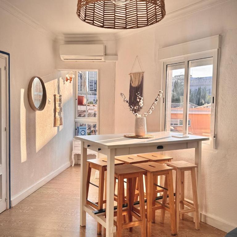 Family Penthouse Duplex 3 BDR & Private Terrace - Three-Bedroom Apartment - 23