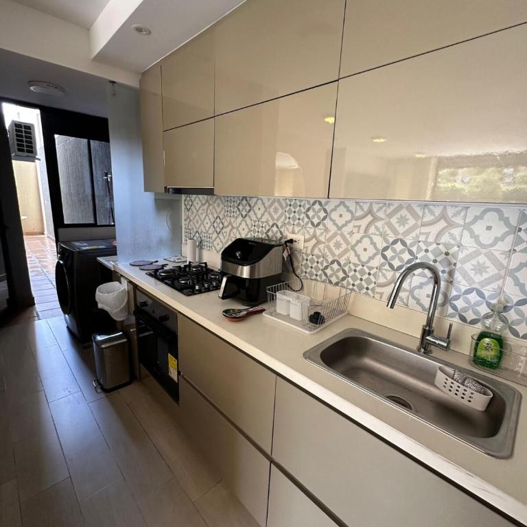 Luxury loft with home theater & pool, Buenavista top location - Apartamento de 2 dormitorios con balcón y terraza - 19