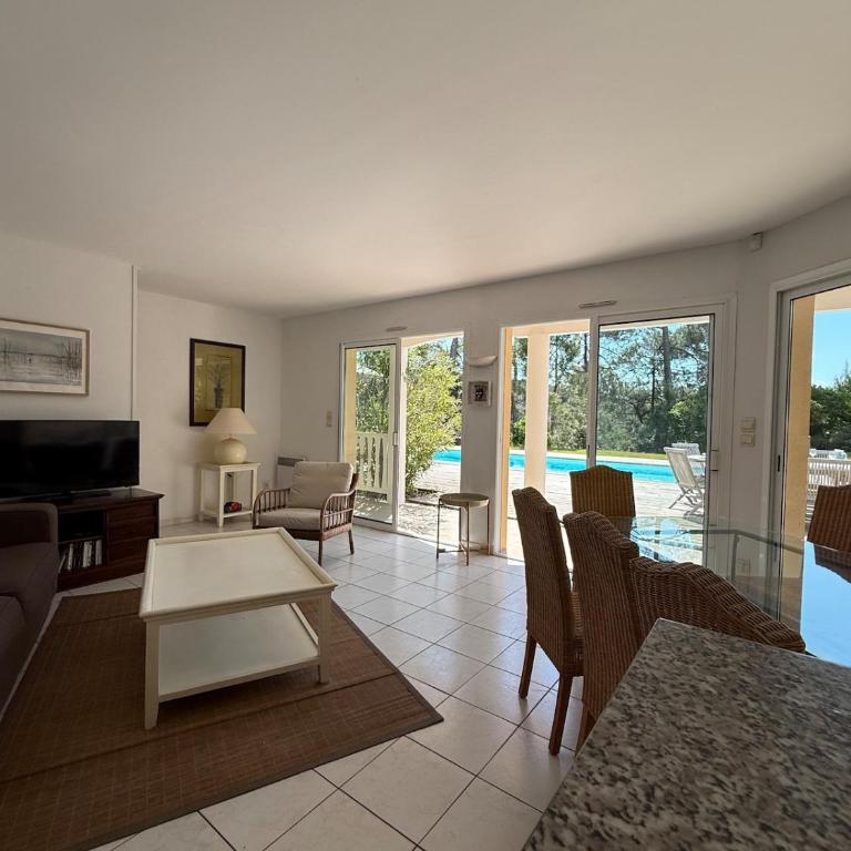 Villa avec piscine 8p autour du golf - Villa - 18