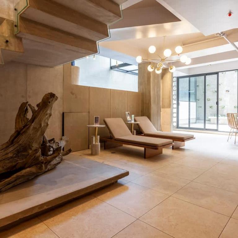 Luxury ultramodern in club house building with poolspa - Apartment - 36