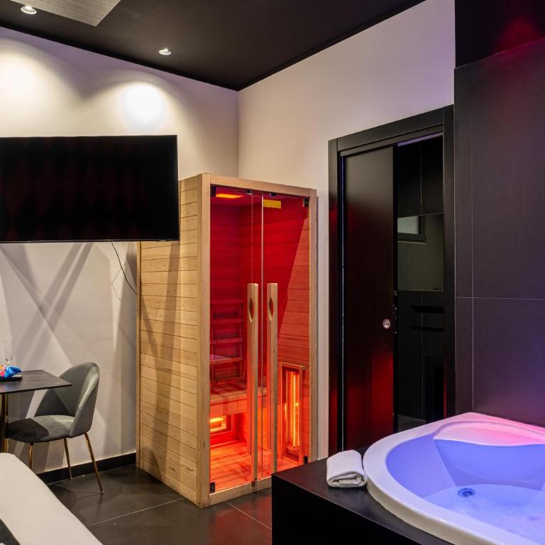 Maximum hub suite&spa - Camera Matrimoniale Deluxe con Vasca - 7