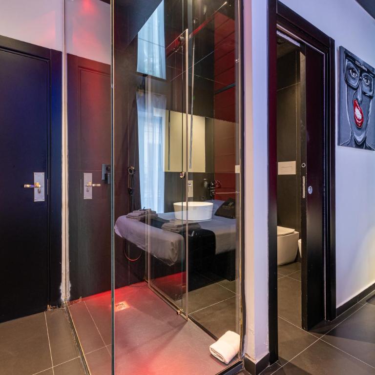 Maximum hub suite&spa - Camera Queen con Vasca Idromassaggio - 3