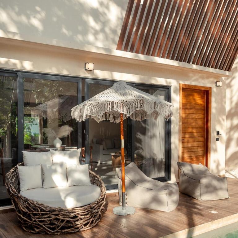 Bali 4BR Villa w Pool, Rooftop Jacuzzi and BBQ - Villa con piscina privada - 8