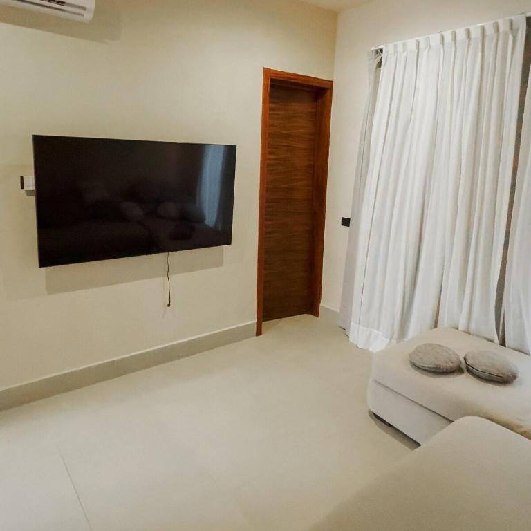 Bali 4BR Villa w Pool, Rooftop Jacuzzi and BBQ - Villa con piscina privada - 24