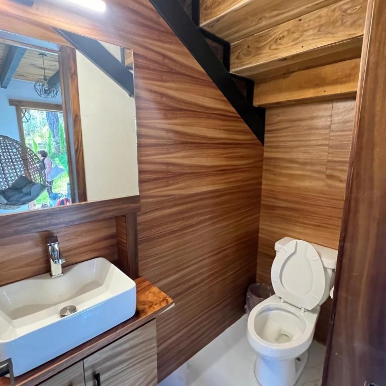 Hermosa cabaña en el bosque - Villa - 23