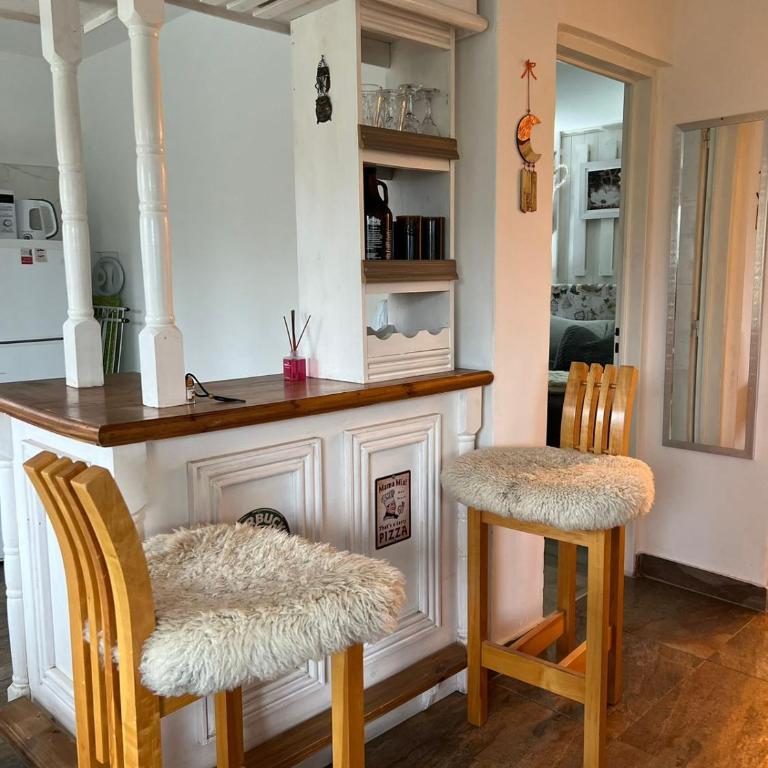 Casa a estrenar con vistas panorámicas a la montaña y quincho con parrilla techada - Casa de 2 dormitorios - 4