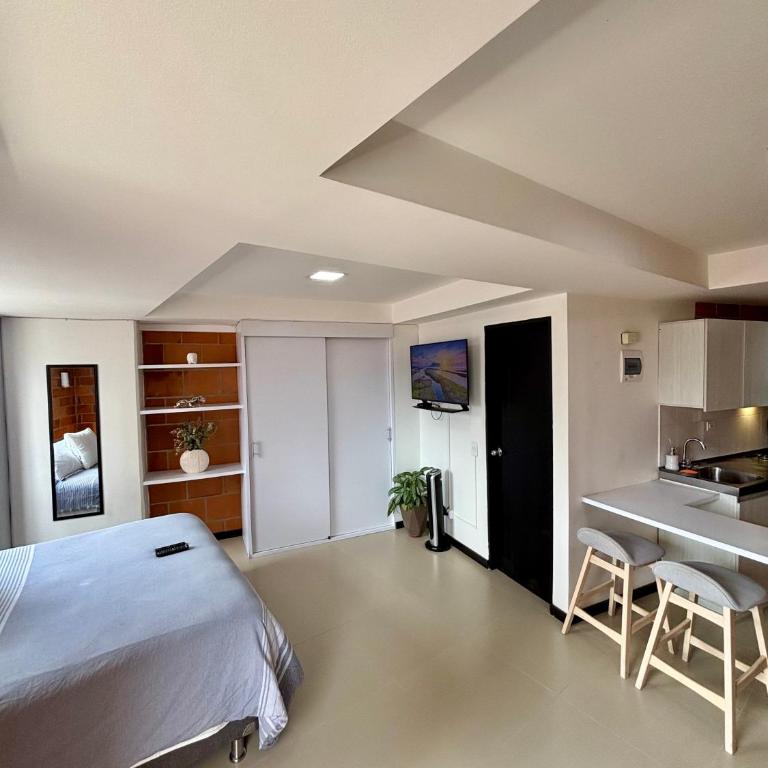 Increíble Apartaestudio Cerca al Centro Comercial Los Molinos - One-Bedroom Apartment - 12