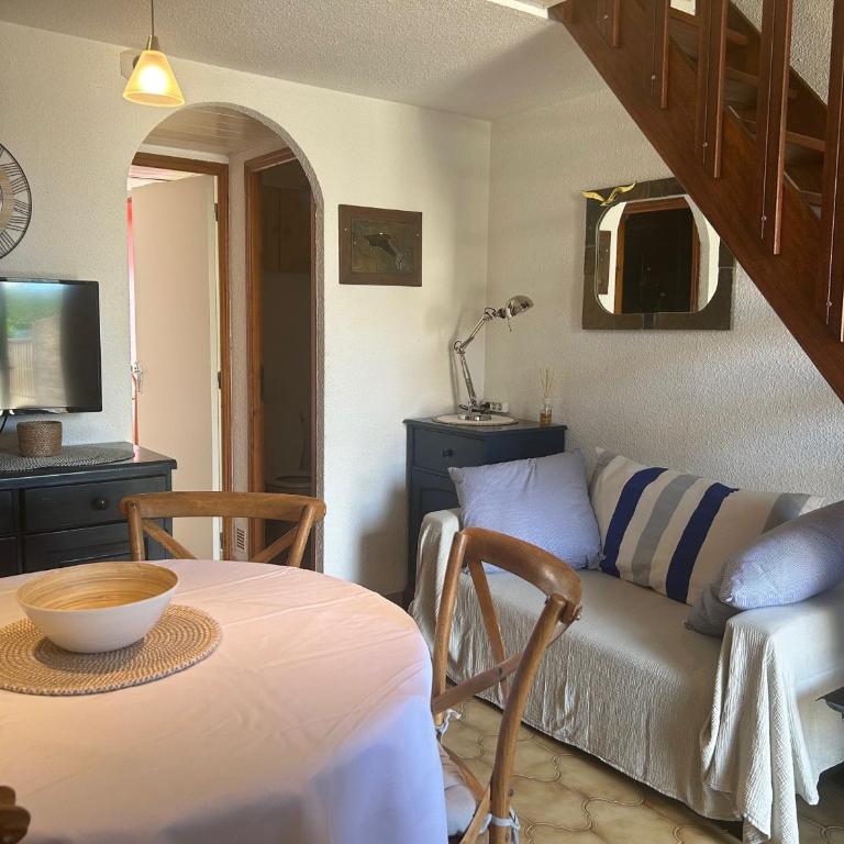 Villa T3 Mezzanine 6P Centre Saint-Cyprien, Proche Plage et Port - FR-1-793-26 - Villa - 13
