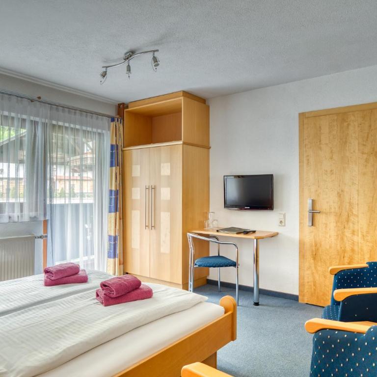 Seehüter's Hotel Seerose - Piburger See, Ötz - Double Room with Balcony - 2