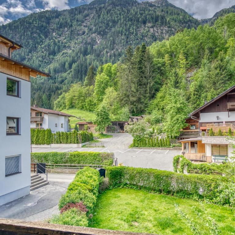 Seehüter's Hotel Seerose - Piburger See, Ötz - Double Room with Mountain View - 6
