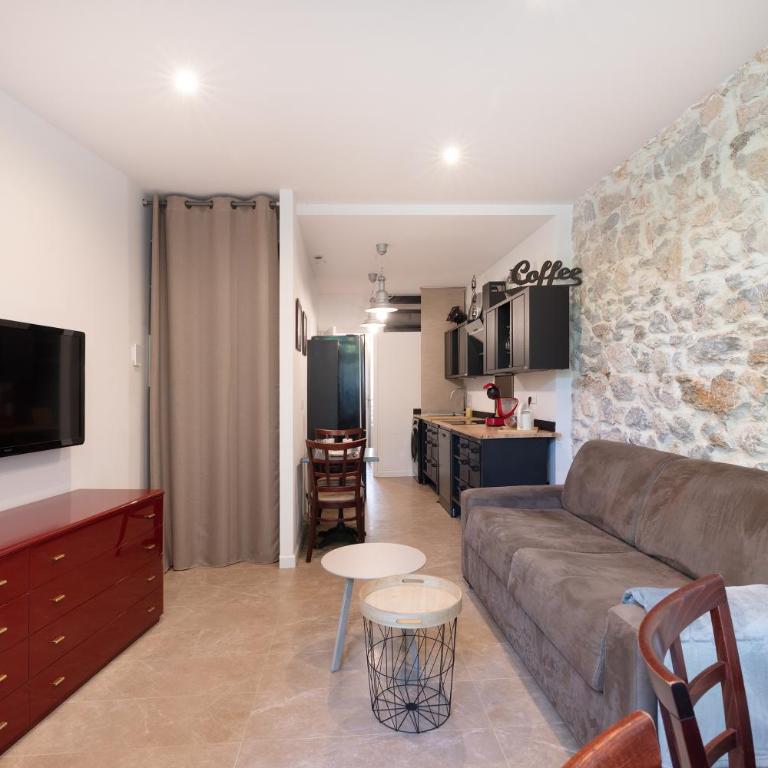 À 1km Plage du Midi et Palais des Festivals - Appartement Centre Cannes avec Cour Extérieur Privée - Apartment mit 1 Schlafzimmer und Terrasse - 11