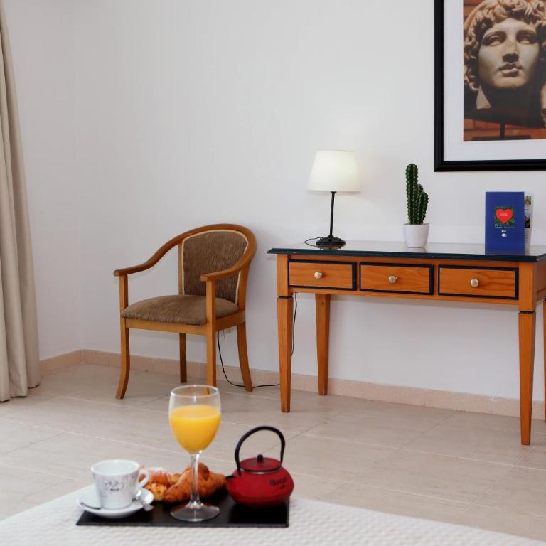 Hotel Apartamentos Pyr Fuengirola - Apartamento Ático - 3