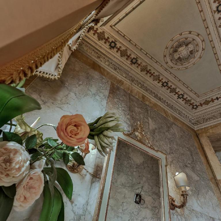 Residenze d'Epoca Palazzo Coli Bizzarrini - Imperial Suite - 6