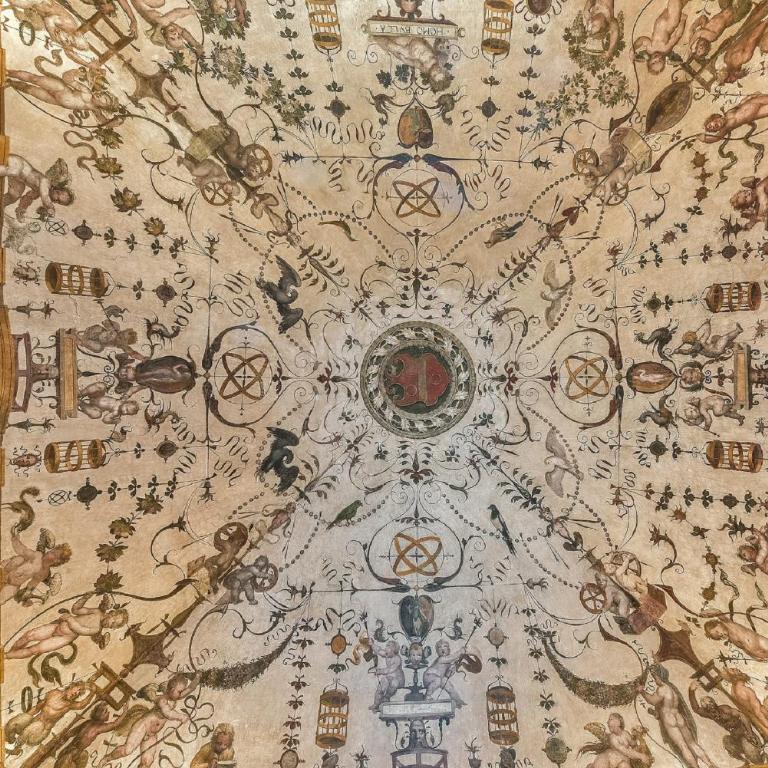 Residenze d'Epoca Palazzo Coli Bizzarrini - Imperial Suite - 8