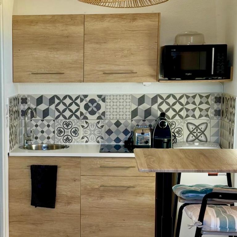 Studio Cosy à 200m de la plage Wi-Fi - Apartment mit 1 Schlafzimmer - 5