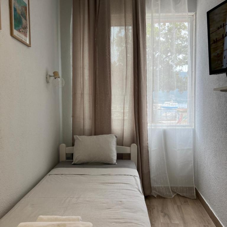 Apartments Astoria HN - Studio with Sofa Bed - 13