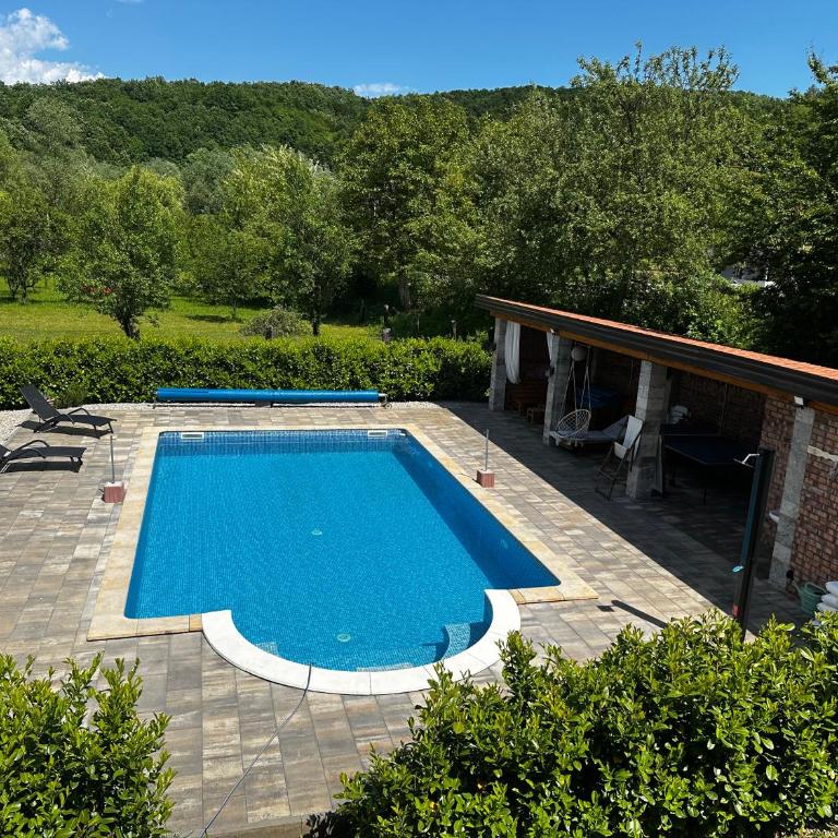 Oasis of peace - Three-Bedroom House - 37