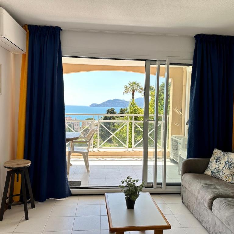 Villa FRANCIA bat Van Gogh - Appartement 2 Chambres avec Balcon et Vue sur la Mer - 9