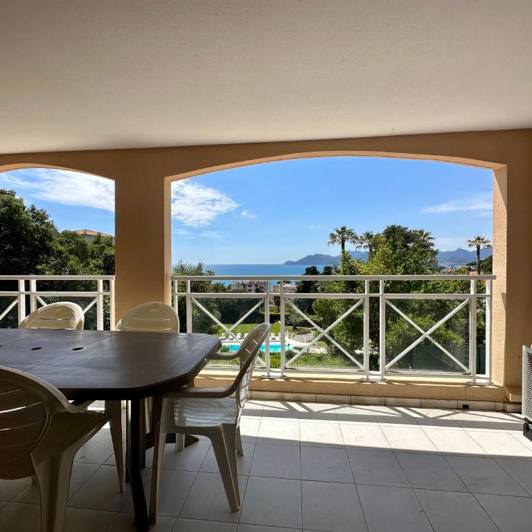 Villa FRANCIA bat Van Gogh - Appartement 2 Chambres avec Balcon et Vue sur la Mer - 28
