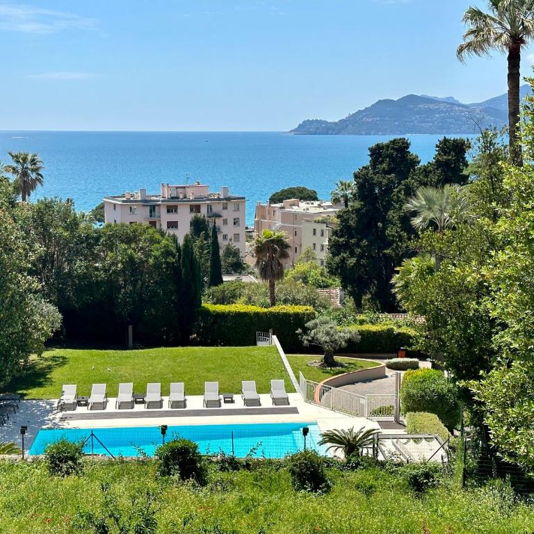 Villa FRANCIA bat Van Gogh - Appartement 2 Chambres avec Balcon et Vue sur la Mer - 31