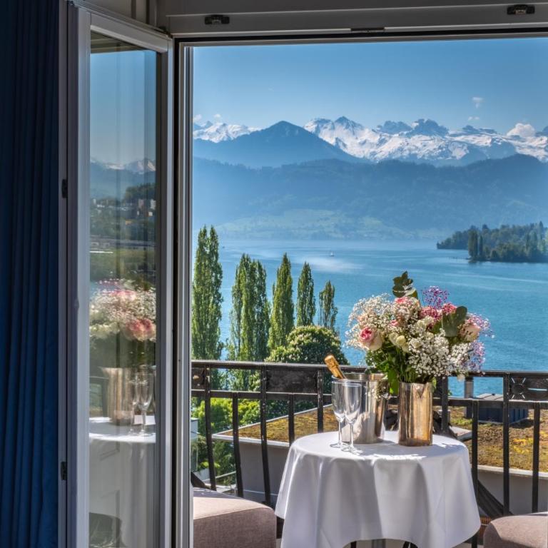 Hotel Royal Luzern - Deluxe Doppel-/Zweibettzimmer mit Seeblick - 5