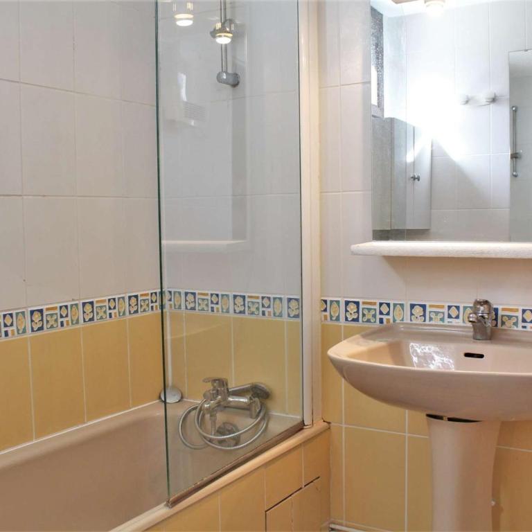 Appartement cosy à Risoul 1850 : 2 pièces, coin montagne, 6 couchages, ski aux pieds, terrasse sud - Appartement 1 Chambre - 14