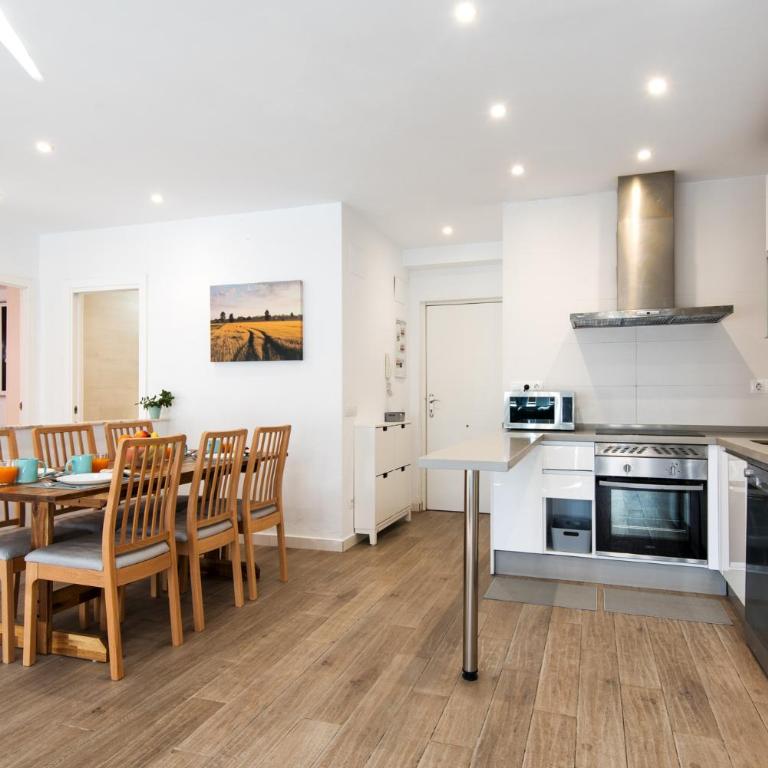 NEW SOLYMAR SQUARE APARTMENT next to Beach - Two-Bedroom Apartment - 8