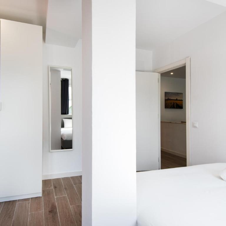 NEW SOLYMAR SQUARE APARTMENT next to Beach - Two-Bedroom Apartment - 28