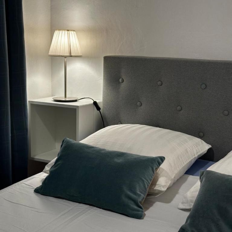 T3 Chaleureux - Vieux Toulon - Proche Port - Two-Bedroom Apartment - 16