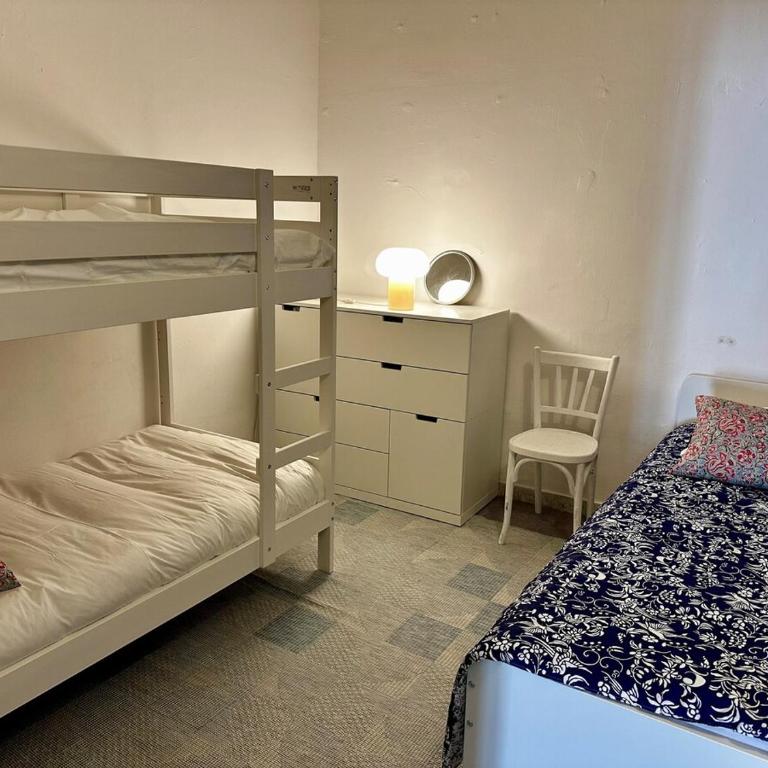 T3 Chaleureux - Vieux Toulon - Proche Port - Two-Bedroom Apartment - 17