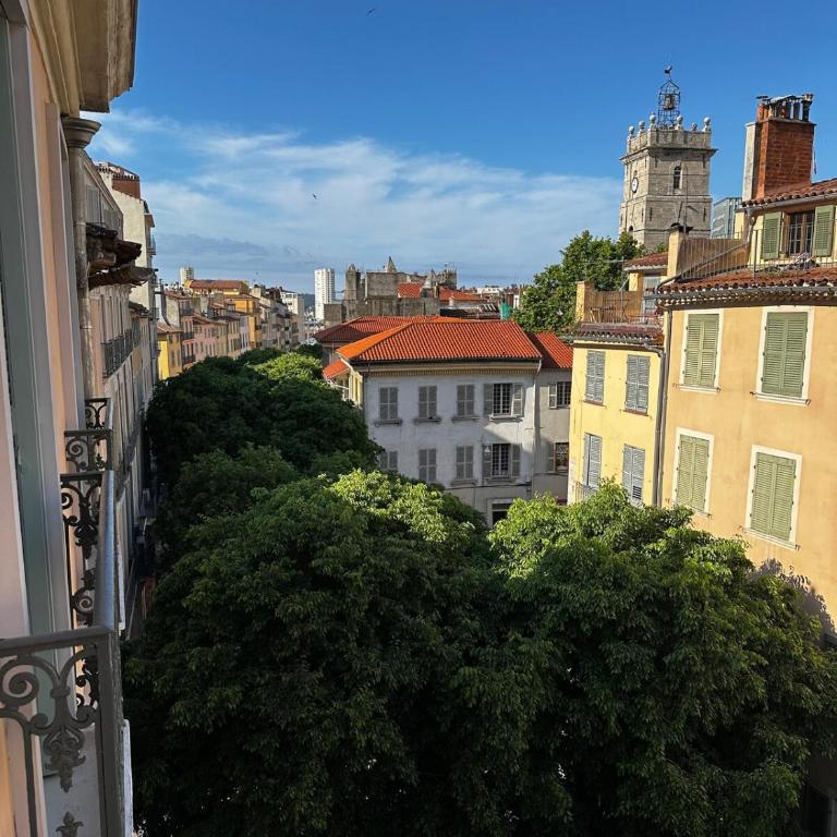 T3 Chaleureux - Vieux Toulon - Proche Port - Two-Bedroom Apartment - 28