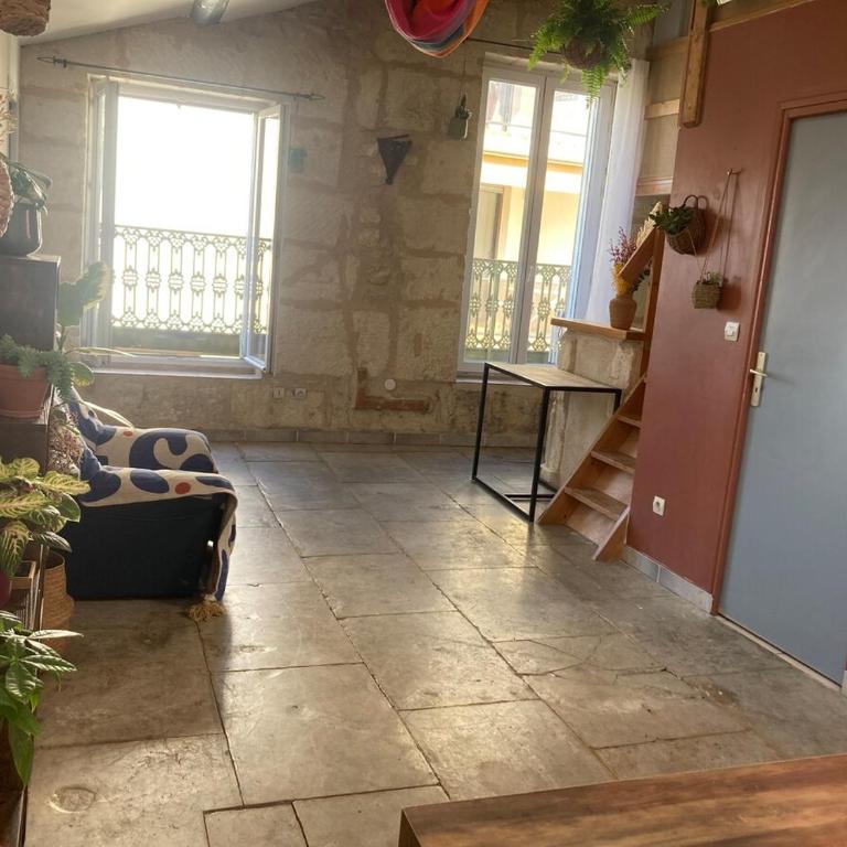 Joli appartement en centre-ville - Apartment mit 1 Schlafzimmer - 4